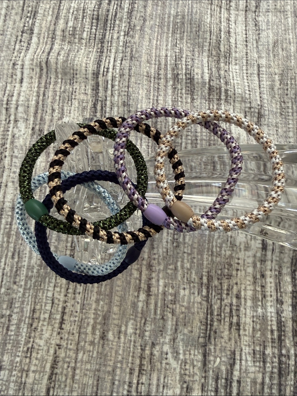 Authentic original KKNEKKI
hair ties. Set of 6 slim